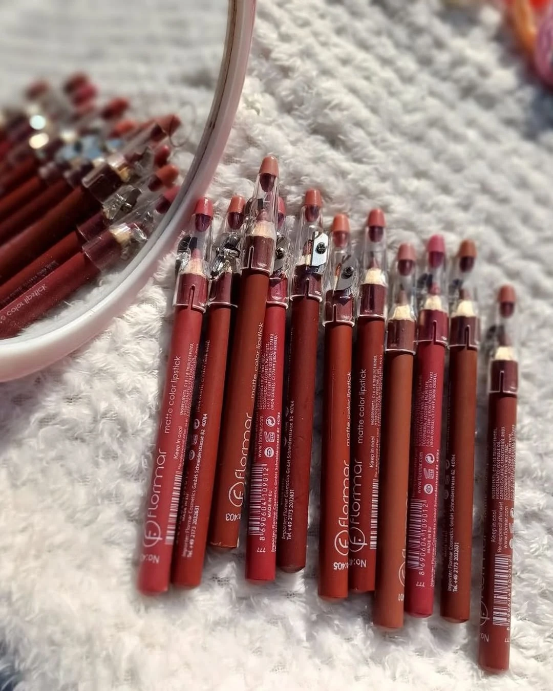 Flarnnor 12 Piece Lipstick set With Sharpner